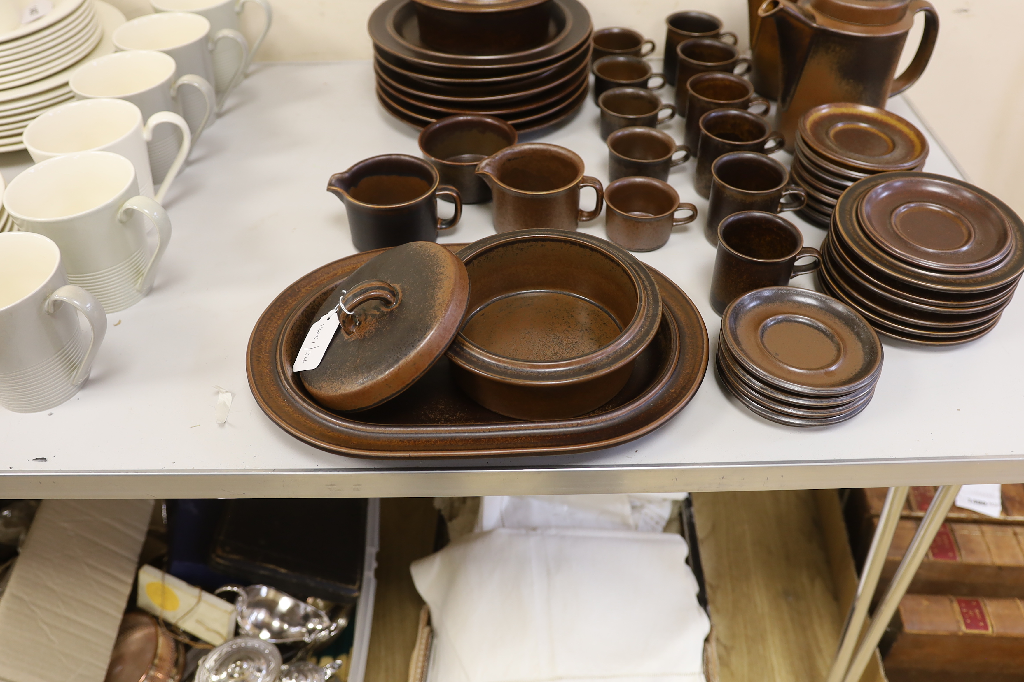 Arabia Ruska, a quantity of stoneware tea and dinnerware including cups and saucers, oval dish and plates
